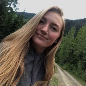 Meet your Posher, Caitlin